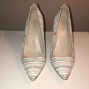 Calvin Klein Pumps